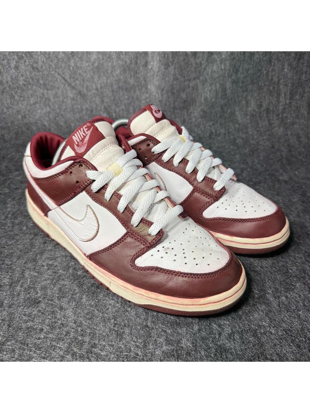 Nike Shoes Men's 9.5 Burgundy Dunk Low 2003 624044-613 VTG